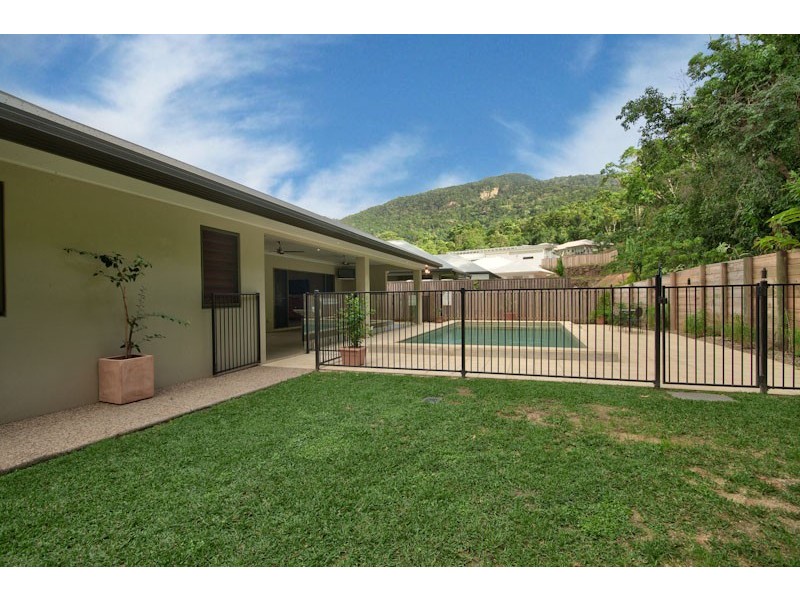 14 Badine Street, Caravonica QLD 4878