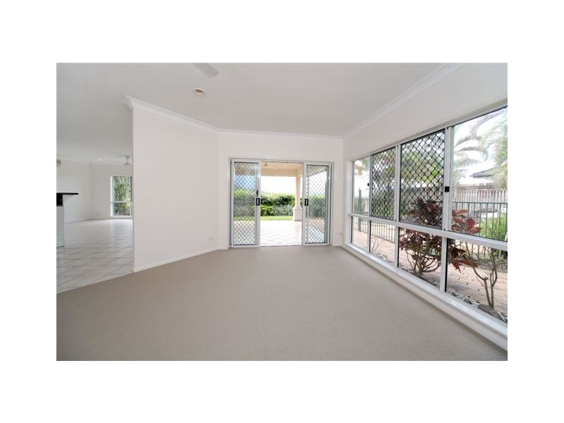 17 Greenock Way, Brinsmead QLD 4870