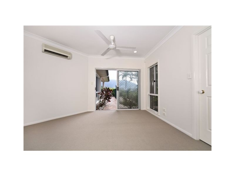 17 Greenock Way, Brinsmead QLD 4870