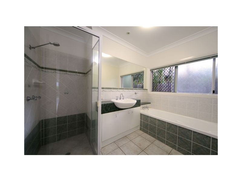 17 Greenock Way, Brinsmead QLD 4870