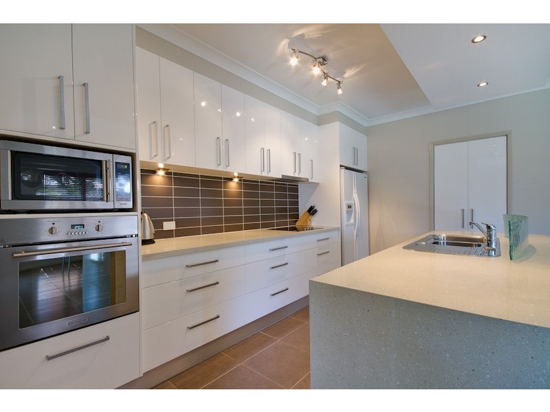 4 Capricorn Street, Bentley Park QLD 4869