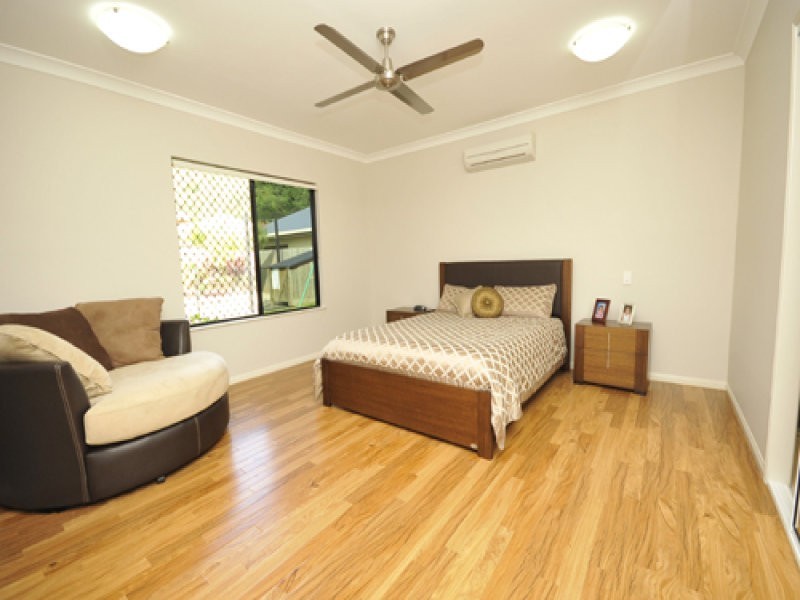 12 Bromell Close, Redlynch QLD 4870