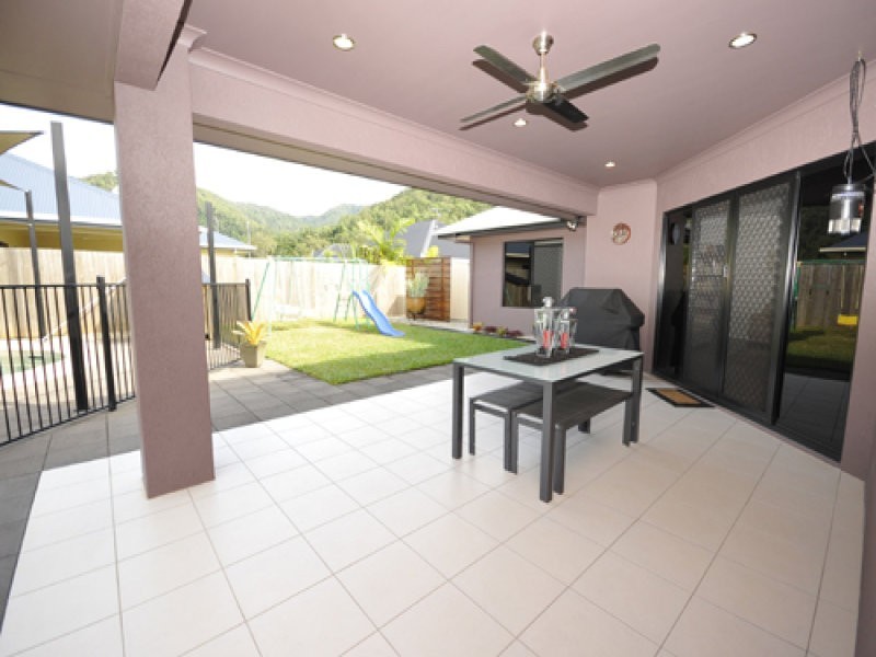 12 Bromell Close, Redlynch QLD 4870