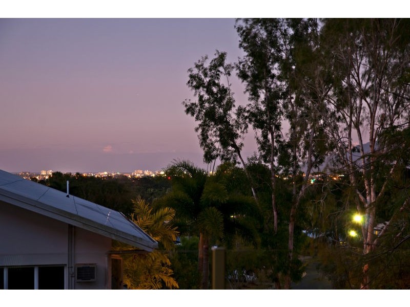 7 Kestrel Street, Bayview Heights QLD 4868