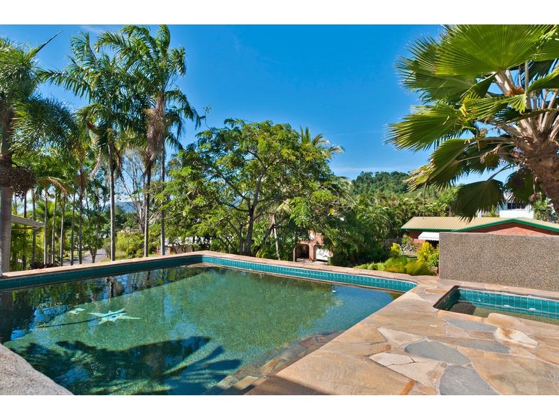7 Kestrel Street, Bayview Heights QLD 4868