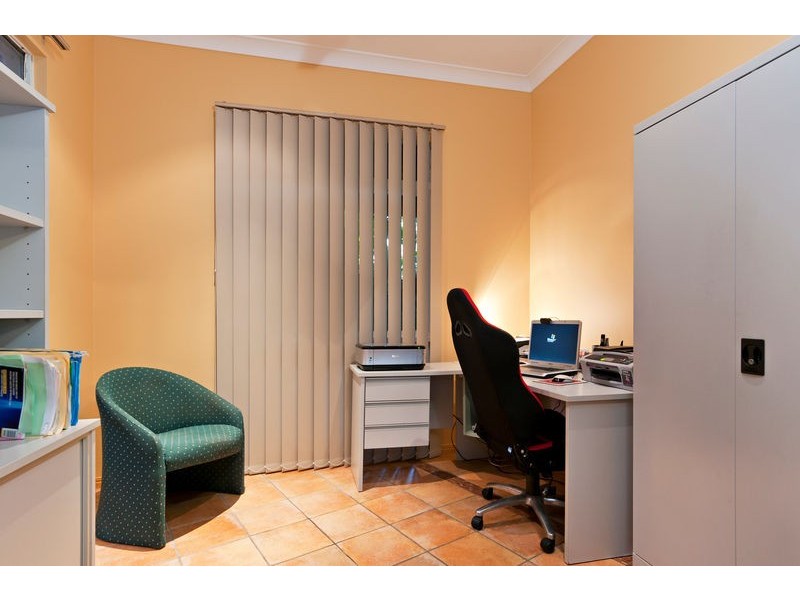 7 Kestrel Street, Bayview Heights QLD 4868