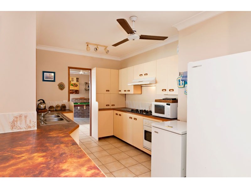 4 Delaney Close, Kanimbla QLD 4870