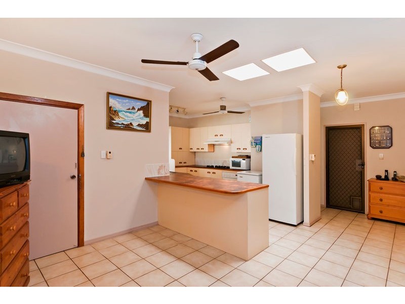 4 Delaney Close, Kanimbla QLD 4870