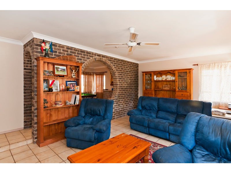 4 Delaney Close, Kanimbla QLD 4870