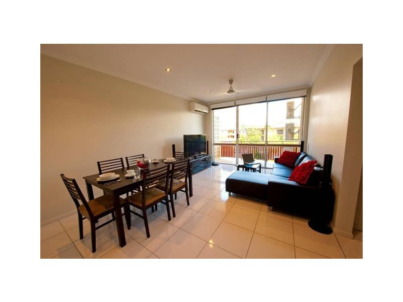 24/186 Lake Street, Cairns North QLD 4870