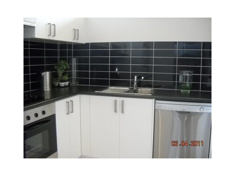 24/186 Lake Street, Cairns North QLD 4870