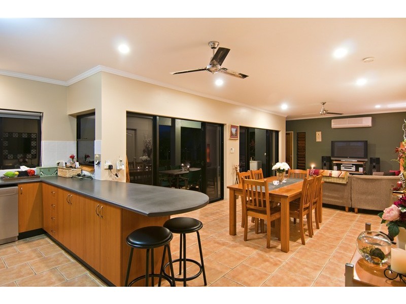 2 Jumna Close, Bentley Park QLD 4869