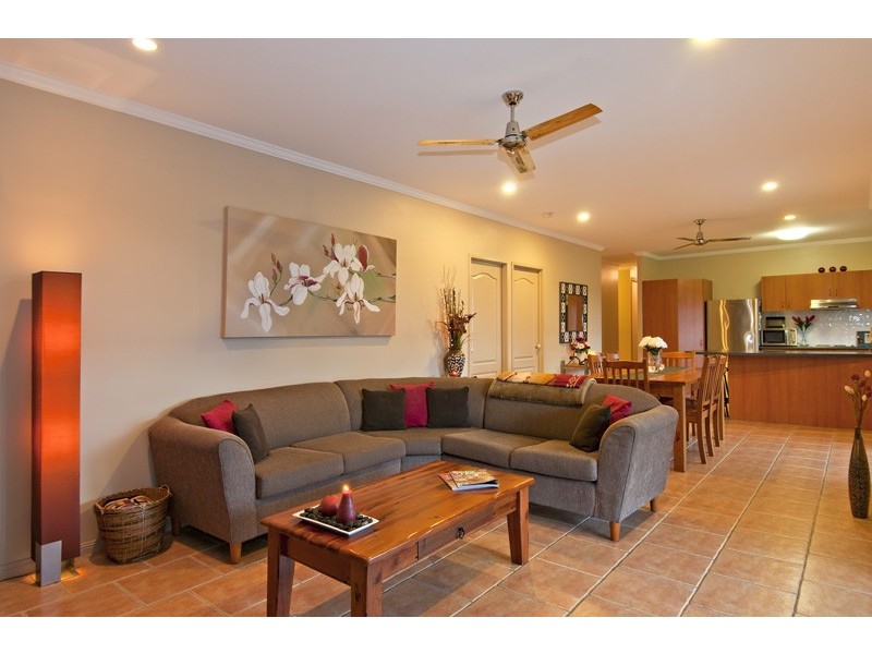 2 Jumna Close, Bentley Park QLD 4869