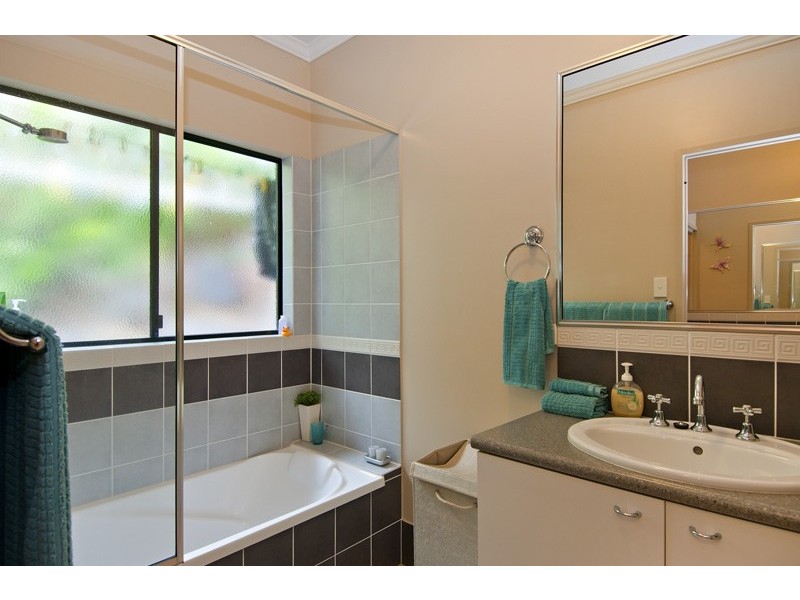 2 Jumna Close, Bentley Park QLD 4869