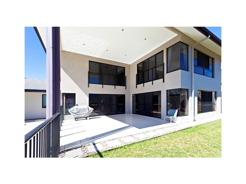 7 Chapel Close, Brinsmead QLD 4870