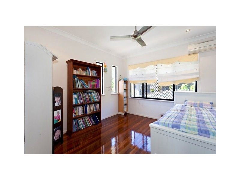 7 Chapel Close, Brinsmead QLD 4870