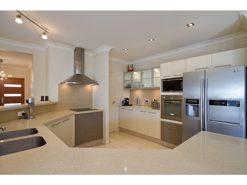60 Fitzmaurice Drive, Bentley Park QLD 4869
