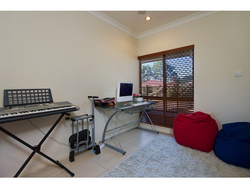 60 Fitzmaurice Drive, Bentley Park QLD 4869