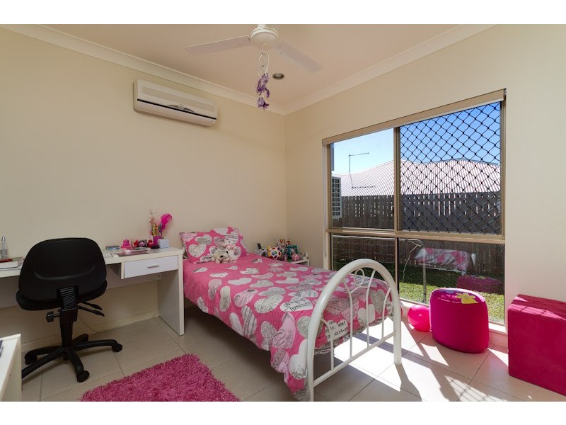 60 Fitzmaurice Drive, Bentley Park QLD 4869