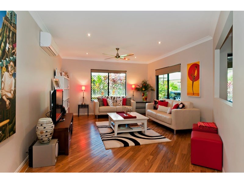 12 Bromell Close, Redlynch QLD 4870