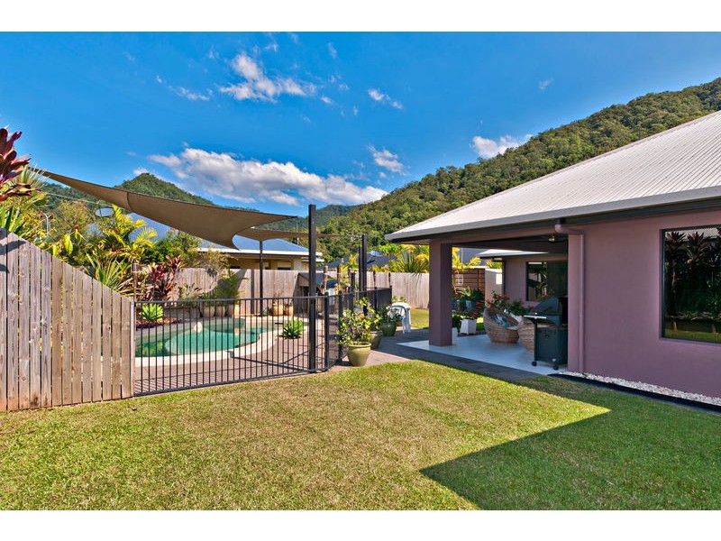 12 Bromell Close, Redlynch QLD 4870