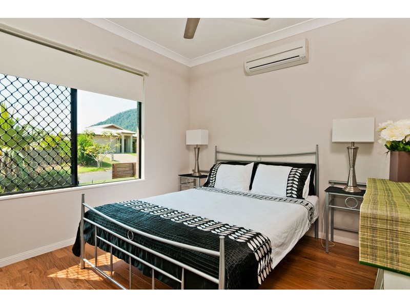 12 Bromell Close, Redlynch QLD 4870