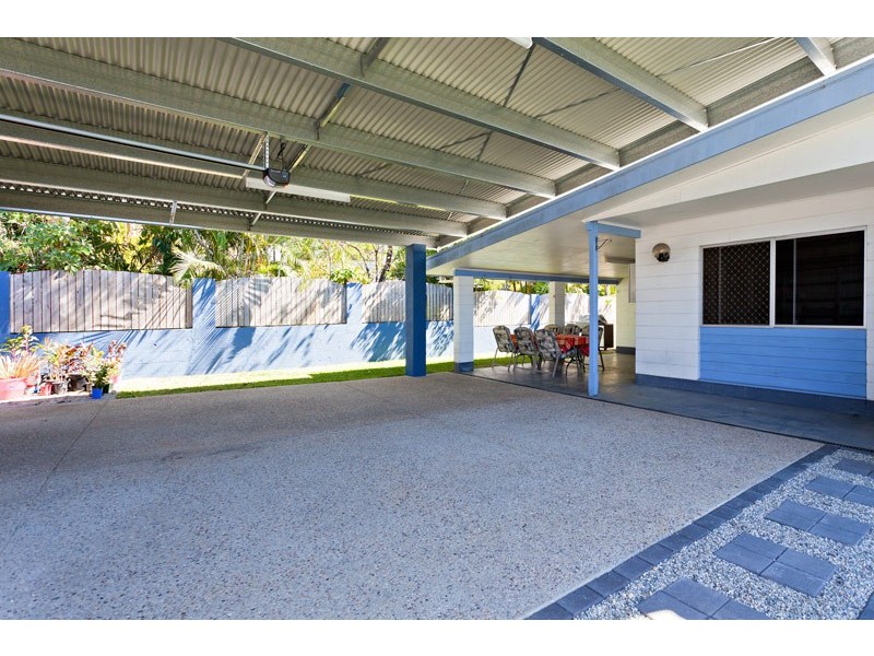 70 Macilwraith, Manoora QLD 4870