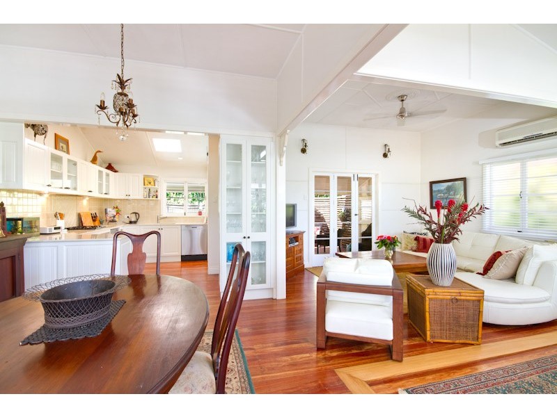 32 Walsh Street, Edge Hill QLD 4870
