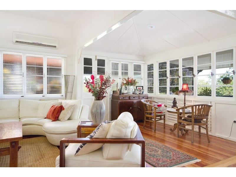 32 Walsh Street, Edge Hill QLD 4870