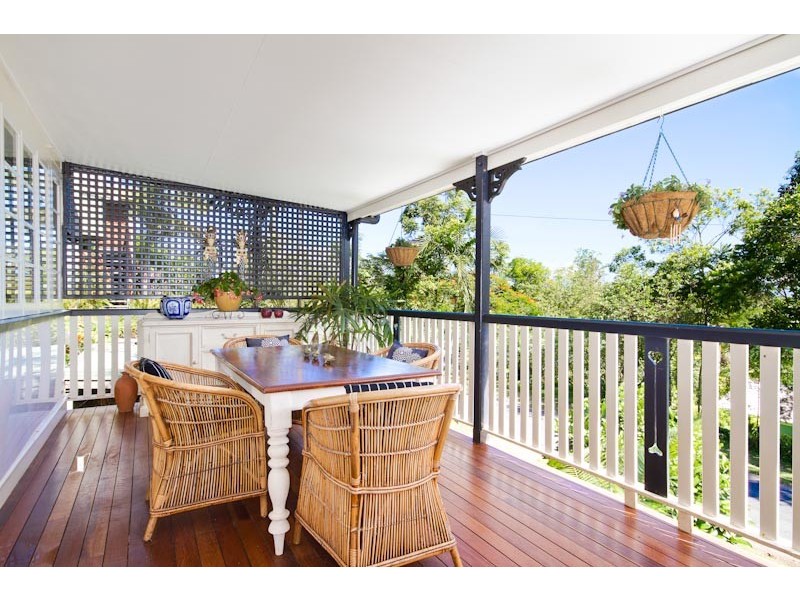 32 Walsh Street, Edge Hill QLD 4870