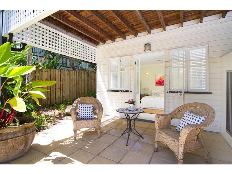 32 Walsh Street, Edge Hill QLD 4870