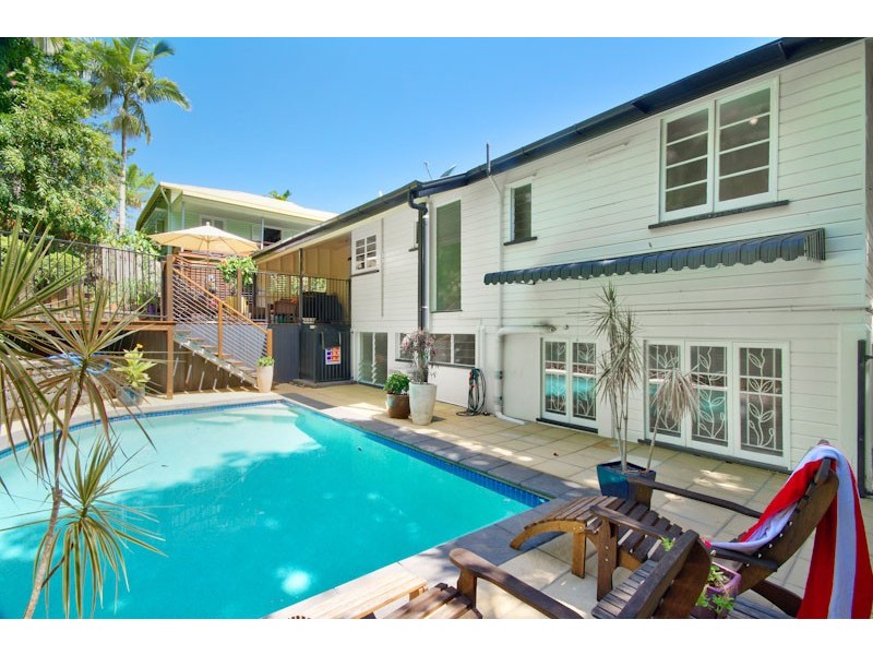 32 Walsh Street, Edge Hill QLD 4870