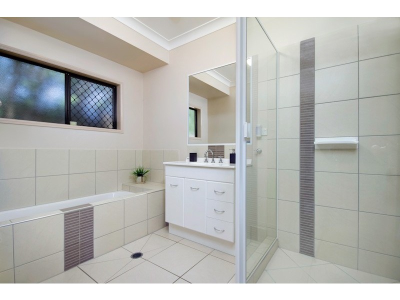6  Rosemarkie Street, Edmonton QLD 4869
