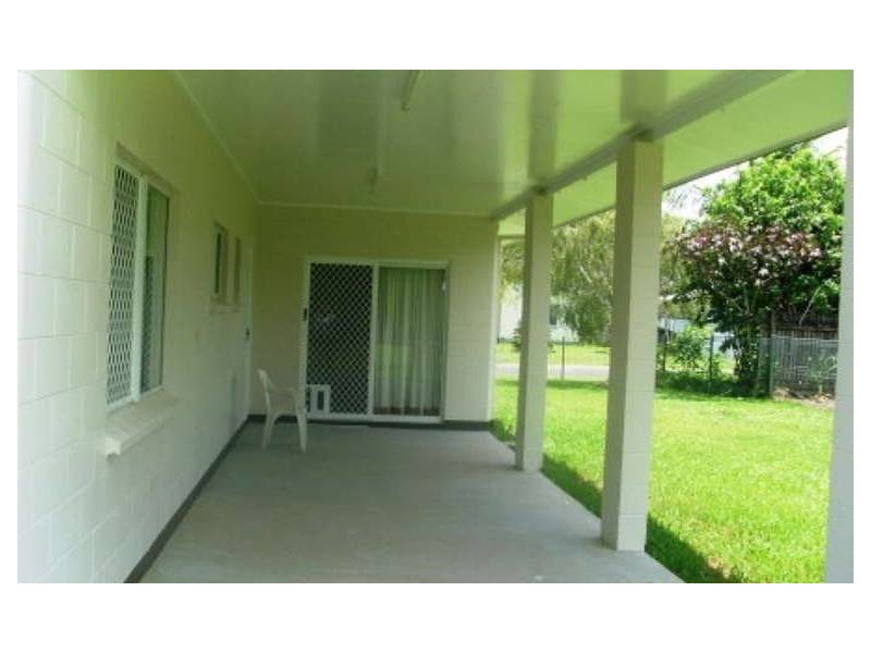 7 Pera Close, Bentley Park QLD 4869