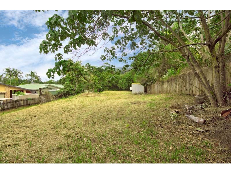 3 Rockton Place, Mooroobool QLD 4870
