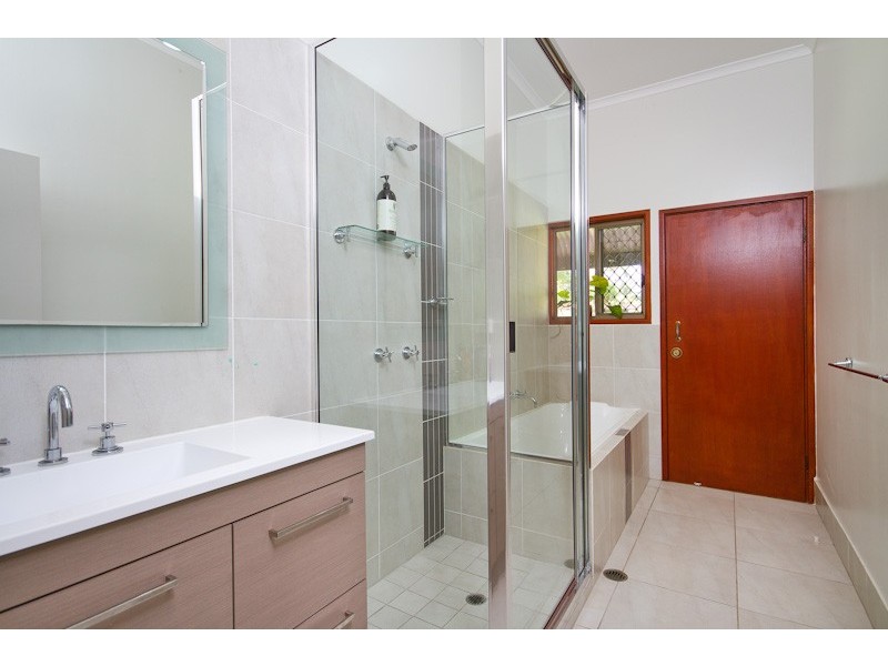 11a Karloo Close, Woree QLD 4868