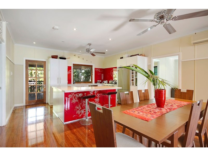 57  Collinson Street, Westcourt QLD 4870