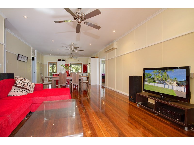 57  Collinson Street, Westcourt QLD 4870