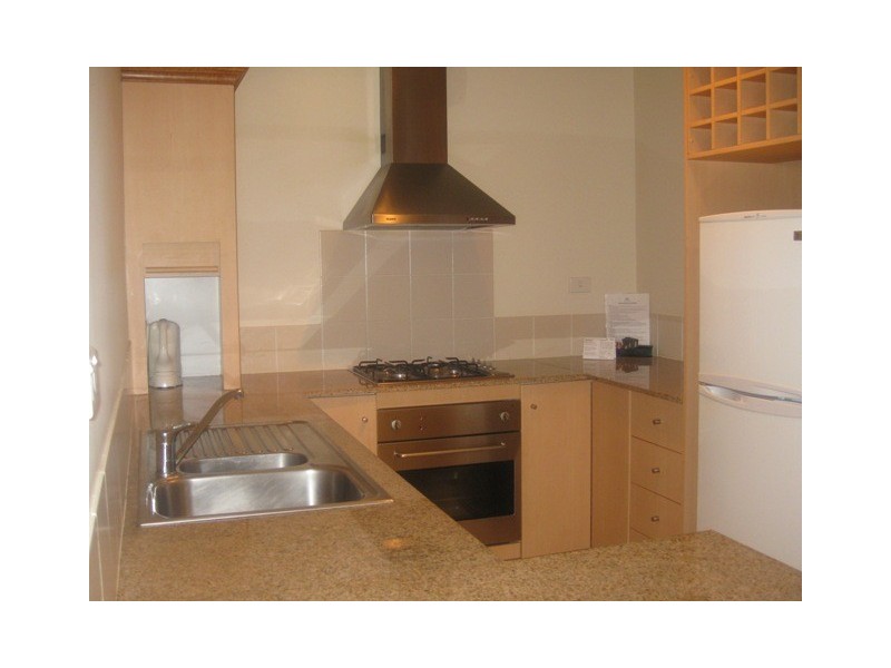 1614/2 Greenslopes Street, Cairns North QLD 4870