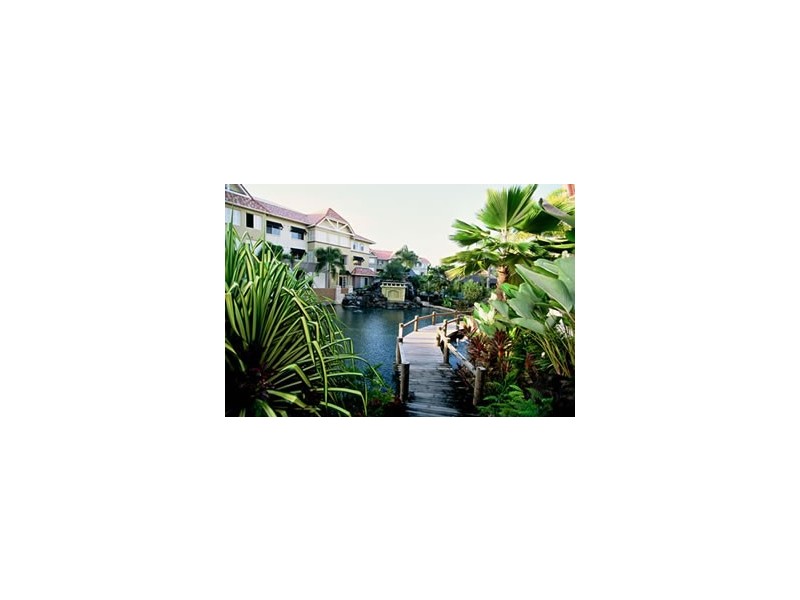 1614/2 Greenslopes Street, Cairns North QLD 4870