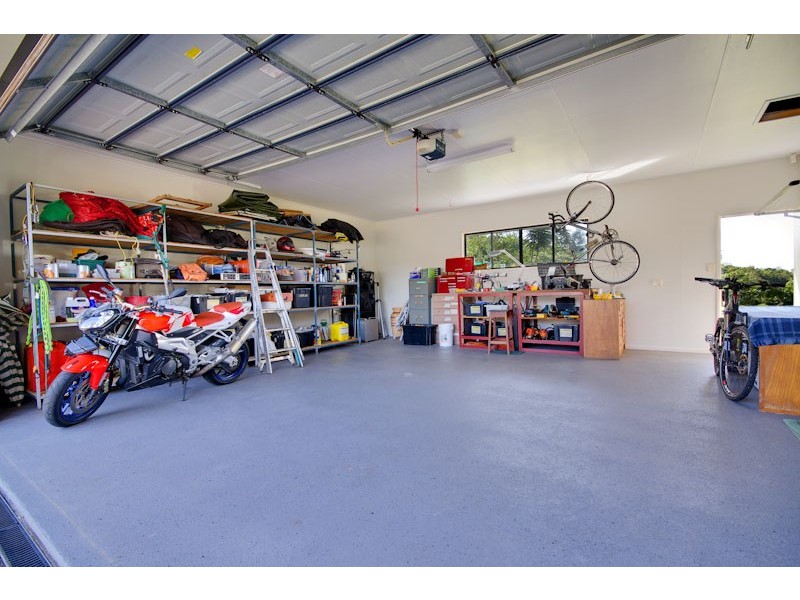 8  Kirrima Close, Redlynch QLD 4870