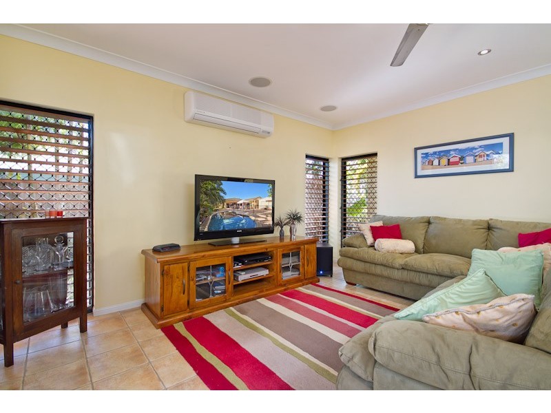 178  McFarlane Drive, Kanimbla QLD 4870