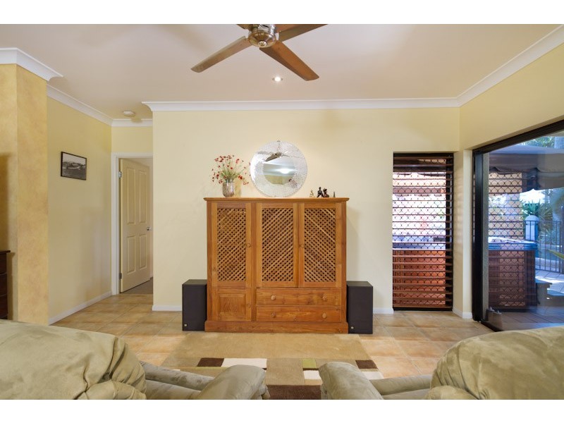 178  McFarlane Drive, Kanimbla QLD 4870