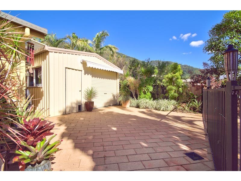 178  McFarlane Drive, Kanimbla QLD 4870