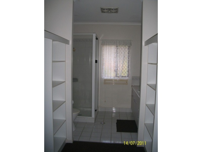 Bentley Park QLD 4869