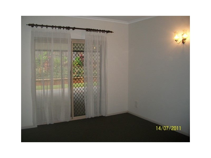 Bentley Park QLD 4869