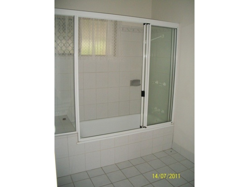 Bentley Park QLD 4869