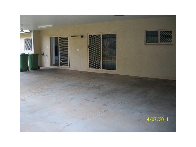 Bentley Park QLD 4869