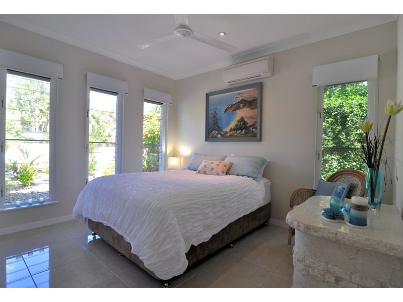 10  St Crispin Street, Clifton Beach QLD 4879