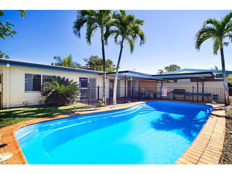 77  Birch Street, Manunda QLD 4870